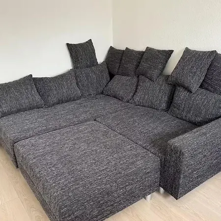 Privatunterkunft Bright With A Cozy Sofa Bed Wendlingen am Neckar